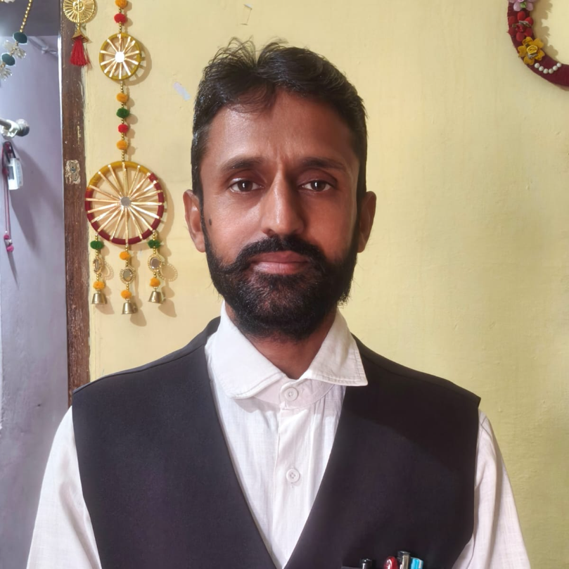 Experianced advocate/Lawyer in dhar - Pawan Jat